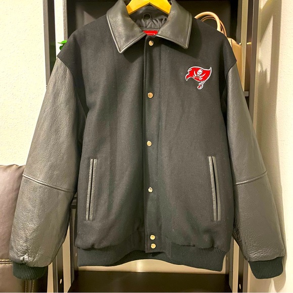 RARE NFL Tampa Bay Buccaneers Wool Leather Varsity Jacket Black Red Size Men Med - Picture 1 of 10